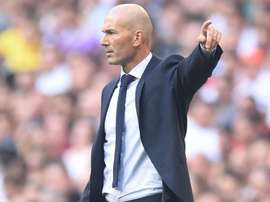 Zidane pleads for fans' support despite extra pressure at Real Madrid