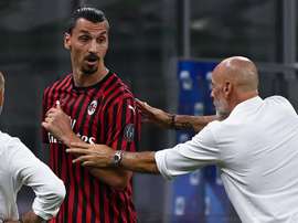 Milan volta a ficar em alta com Ibra e Pioli, mas ainda transparece caos. AFP