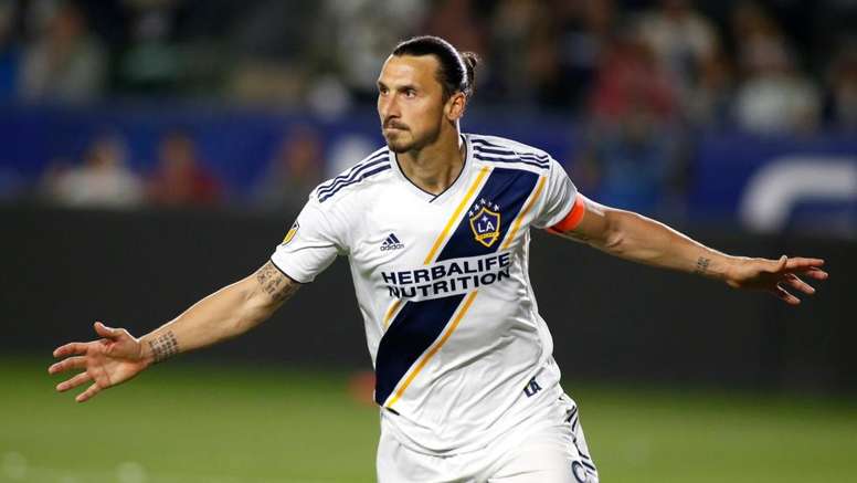 La Galaxy 3 Los Angeles Fc 2 Zlatan Dominates La Derby Besoccer