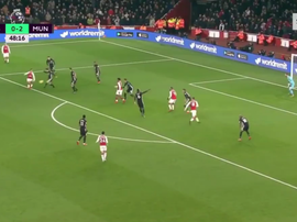 Gol de Lacazette. Twitter