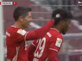 Nouveau record pour Lewandowski sur un but magnifique. Captura/Eleven1