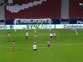 The left-footed missile from Racic that put Valencia in front. Screenshot/MovistarLaLiga