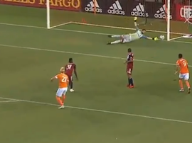 Ronaldo Peña estrenó su cuenta goleadora ante Dallas. Twitter/MLS