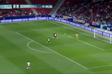 Rondón inaugurou para a Venezuela no regresso de Messi. Captura/DAZN