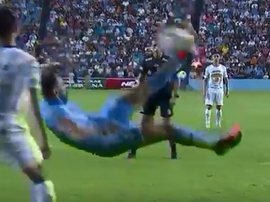 Esqueda emuló a Ronaldinho. Captura