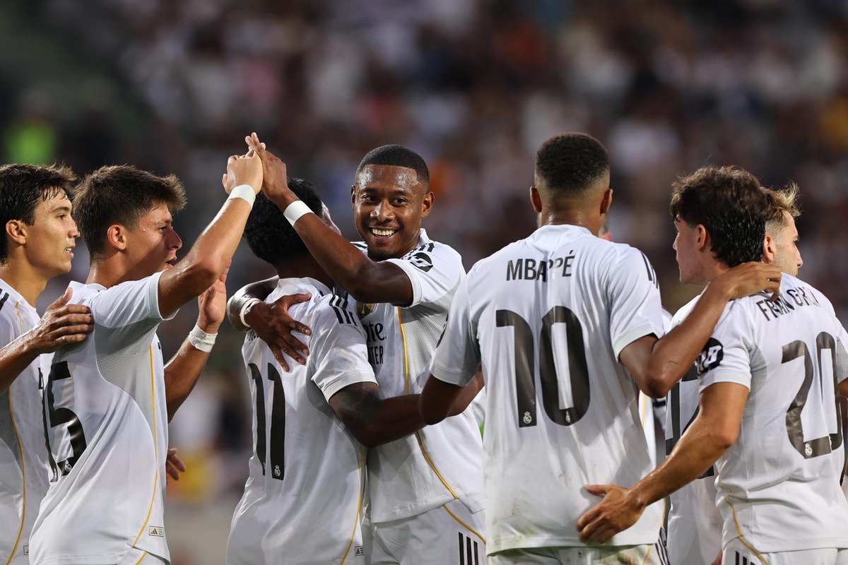 Alaba segue na luta por novo contrato em meio a rumores de saída do Real Madrid