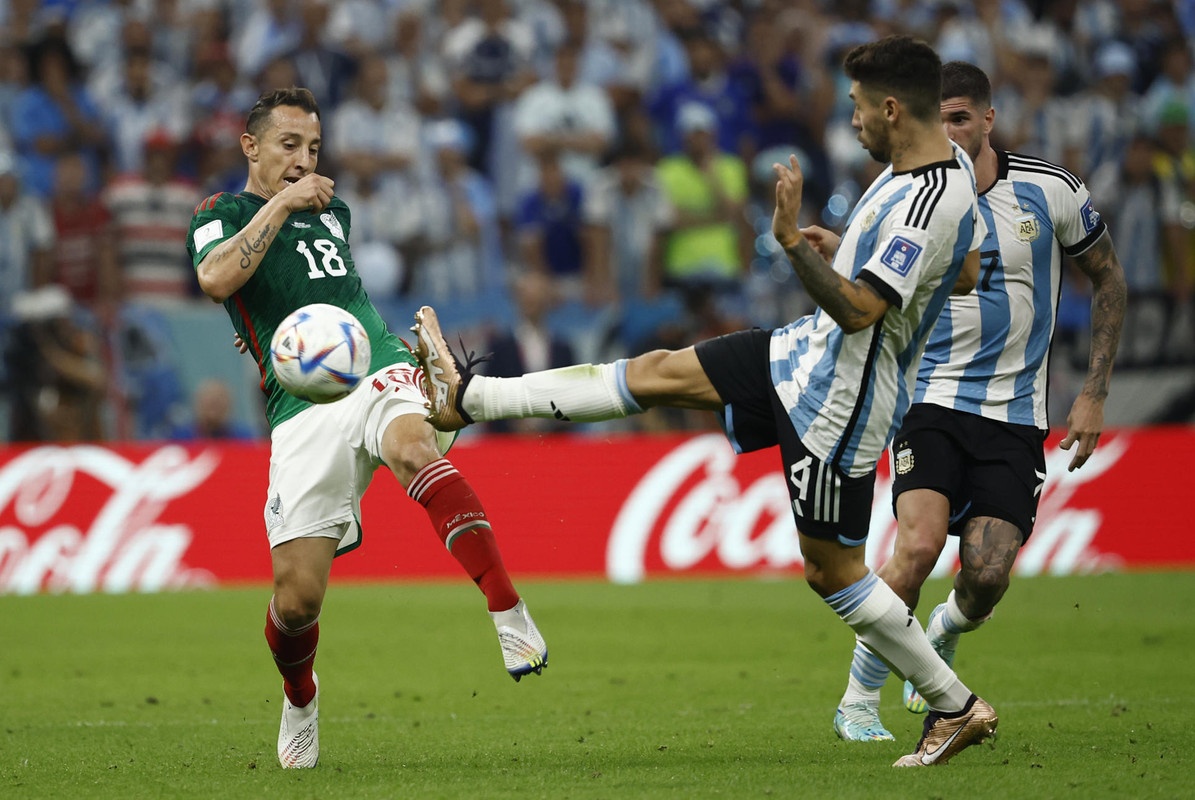 Guardado defends Messi: "Canelo's issue? I know what kind of person Messi is"
