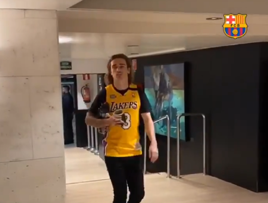 Griezmann pays tribute to Kobe at the Camp Nou - BeSoccer