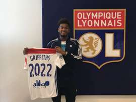 Griffiths signe à l'OL. Twitter/OL