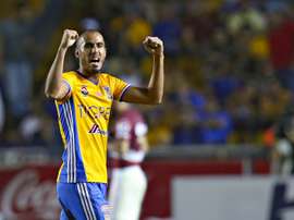 Pizarro to undergo Sevilla medical. TigresOficial