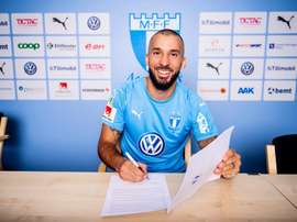 El extremo firma hasta 2021. Twitter/Malmö_FF