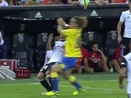 L'action brutale de Halilovic face à Gayá. BeINSports