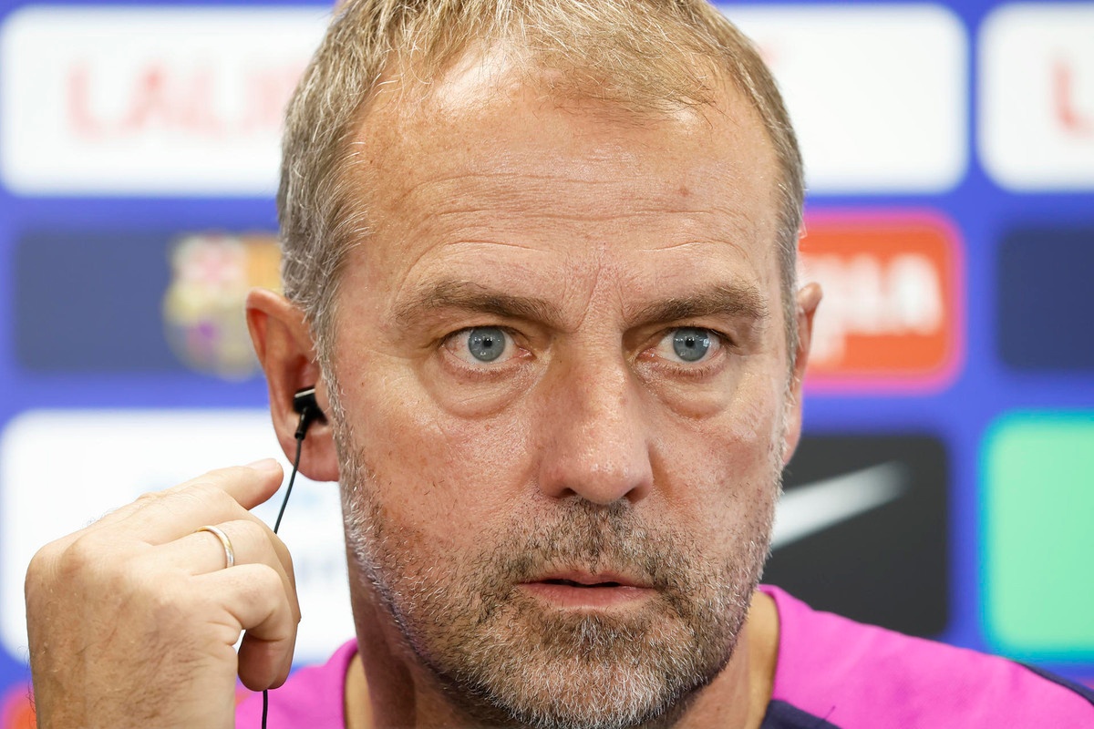 Barcelona have several Ballon d'Or candidates, says Flick