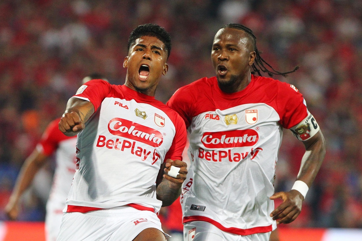 Rodallega cumple su misión de hacer campeón a Santa Fe