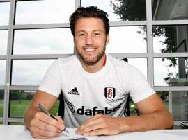 Harry Arter arrive en prêt à Fulham. Twitter/FulhamFC