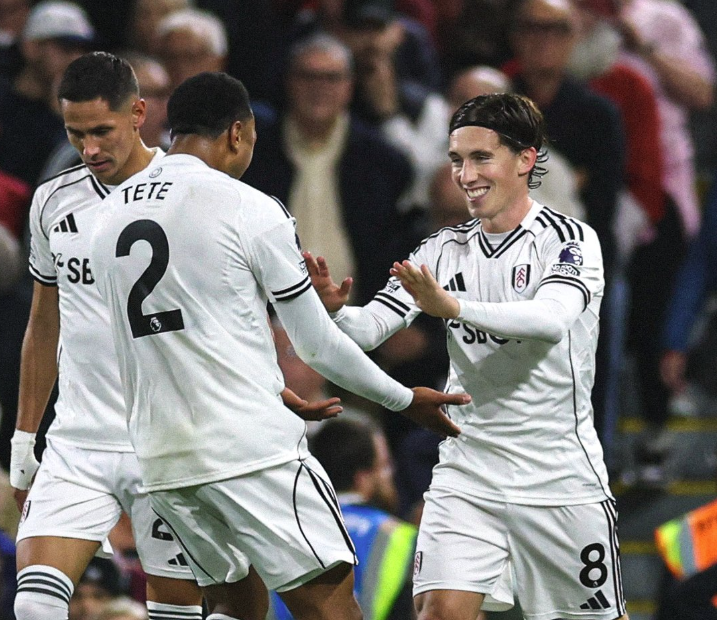 El Fulham cura y cicatriza su propio error