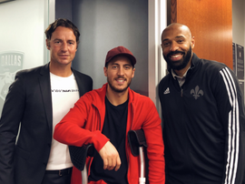 A primeira foto de Hazard após sua operação. Twitter/ImpactMontreal