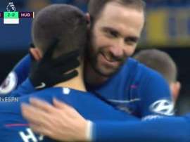Higuaín y Hazard, sentenciaron al Huddersfield. Captura/ESPN