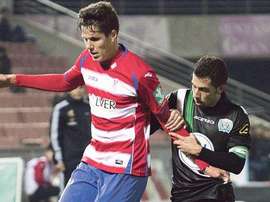 Héctor Yuste, en un partido con el Granada. Twitter