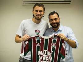 Henrique, en su presentación como nuevo futbolista del Fluminense. Twitter