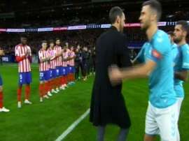 Juanfran disfrutó en el Wanda. Captura/Movistar+