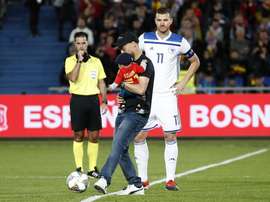 David SIlva kicked the game off after announcing his retirement. Twitter/sefutbol
