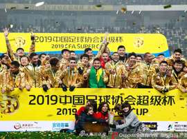 Hulk, Oscar e Elkeson conquistam a Supercopa da China. Twitter @josedavidlopez_
