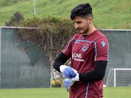 Sheffield pense à Çakir. Trabzonspor