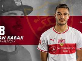Ozan Kabak rejoint Stuttgart. Twitter/VfB