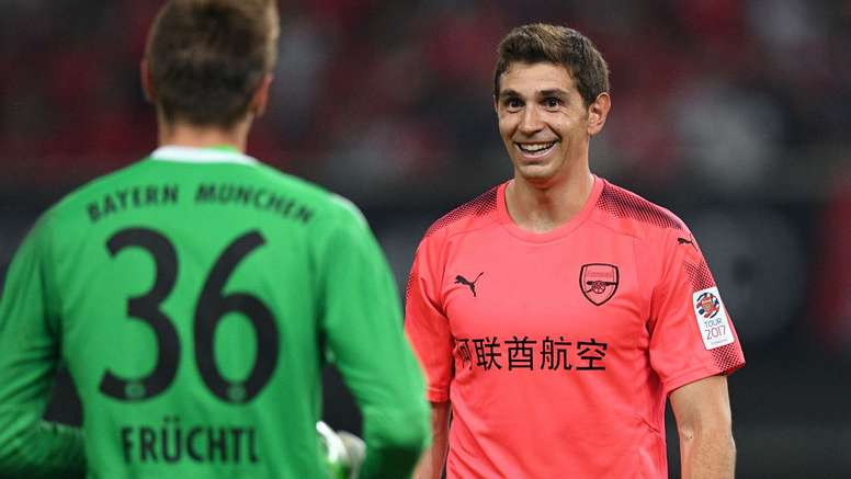 Emiliano Martinez Reacts On Instagram After Arsenal Accept 20m Bid From Aston Villa Football London