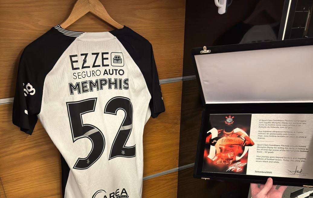 Corinthians homenajeó a Memphis por su récord con Países Bajos
