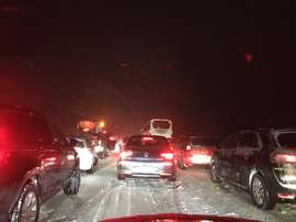 Las imágenes de la AP-6 paralizada por la nieve inundaron las redes sociales. Twitter