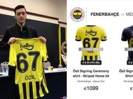 Las camisetas de Özil, desde mil euros. Fenerbahçe-Captura/matchwornshirt