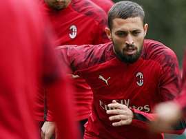 Léo Duarte pode desfalcar o Milan por até um mês. ACMilan