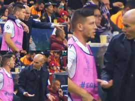 Zidane realised Jovic did not understand his instructions. Captura/Vamos