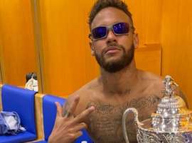 'Neymar 007' lució trofeo en sus redes: el 23 de su carrera. Instagram/NeymarJr