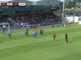 Fabinho, buen debut. Captura/LiverpoolTV
