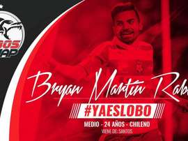 El delantero firma su nuevo contrato con el conjunto mexicano. LobosBUAP