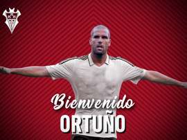 Ortuño firmó por tres temporadas. Twitter/AlbaceteBPSAD