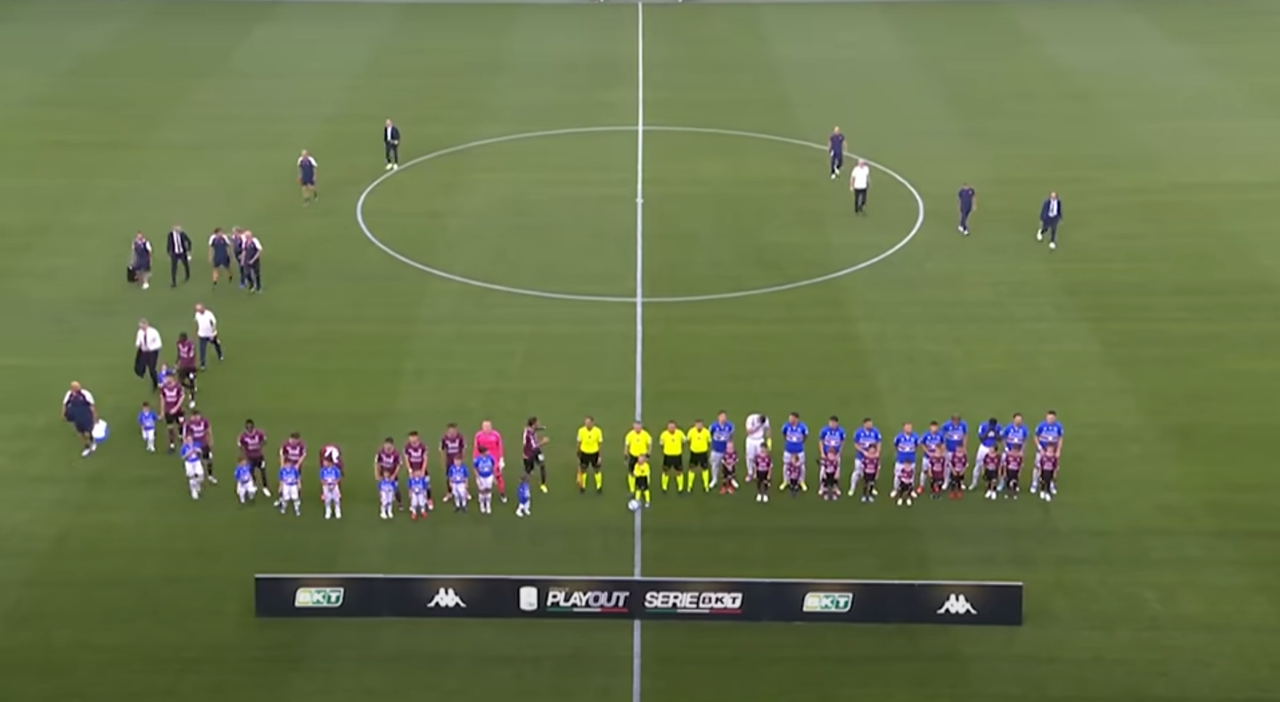 La vuelta del 'play out' de la Serie B, en el aire... ¡por un intoxicación en la Salernitana!