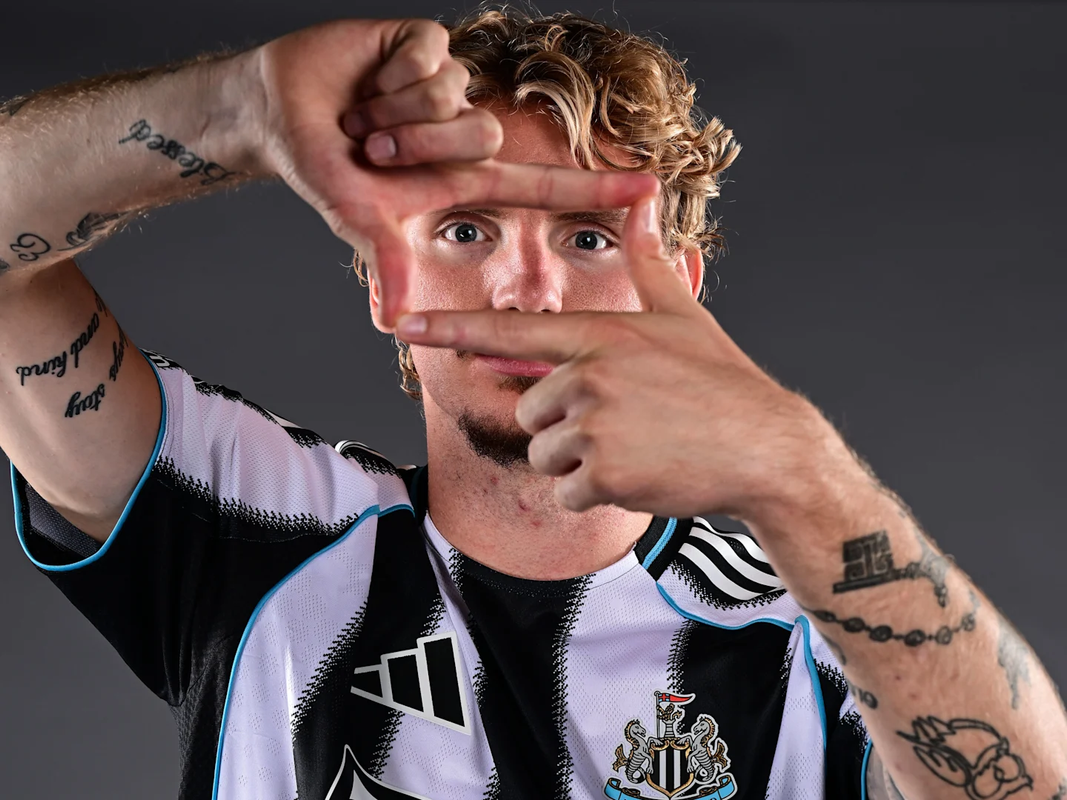 El Newcastle se hace con Woltemade... ¡por 80 millones de euros!