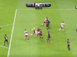 Hurtado a marqué une oeuvre d'art en ligue mexicaine. Twitter