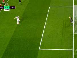 Ayew tiró el primero y Zaha metió el segundo. Captura/DAZN