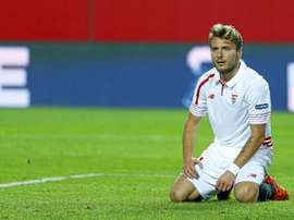 Immobile, incrédulo durante un partido del Sevilla esta temporada. Twitter