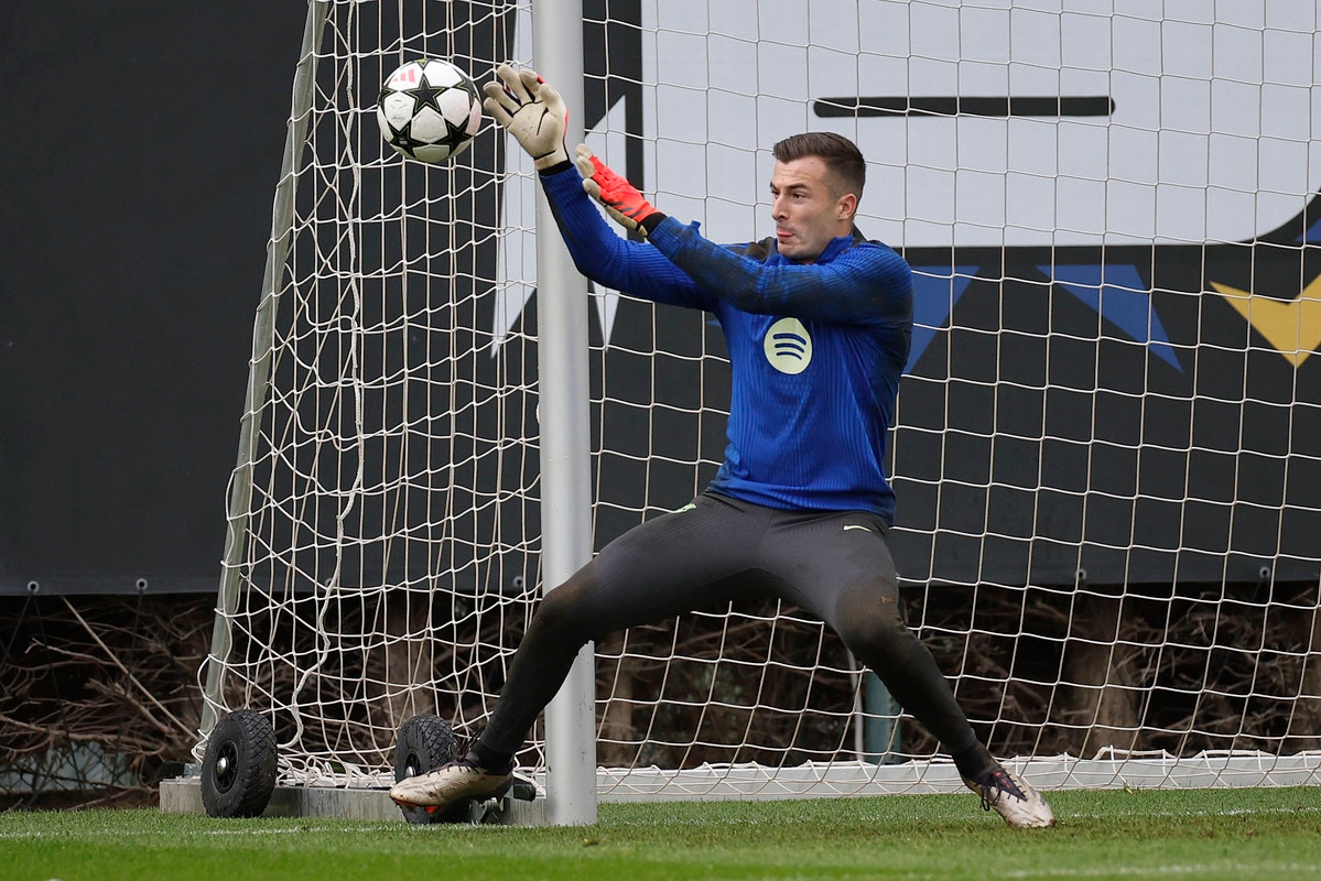 Iñaki Peña, renovación hasta 2029 y cesión al Elche