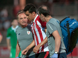 Iñigo Baqué estará fuera unos seis meses. Twitter/AthleticClub