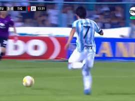 Pasa el tiempo, pero el hambre no cesa. Captura/TNTSports