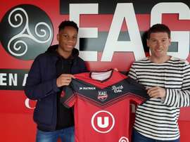 Drogba's son joins Guingamp. EAGuingamp