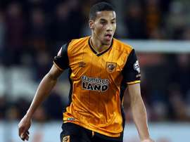 Isaac Hayden entra en los planes definitivos del Hull City. Twitter
