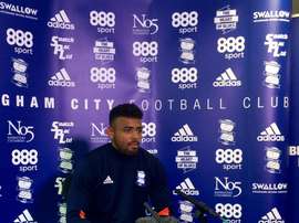 Vassell atendió a los medios en su presentación con el Birmingham City. BirminghamCity